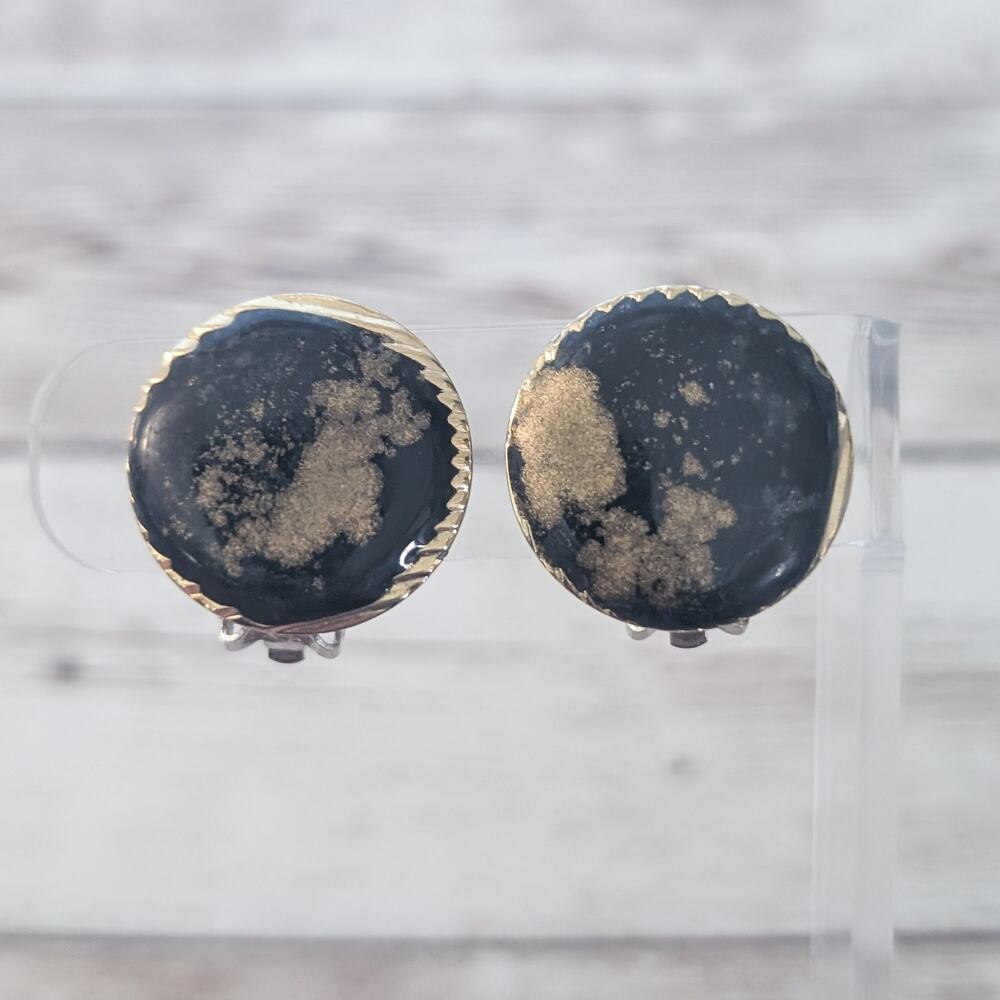 Vintage Clip On Earrings 7/8" Unusual
